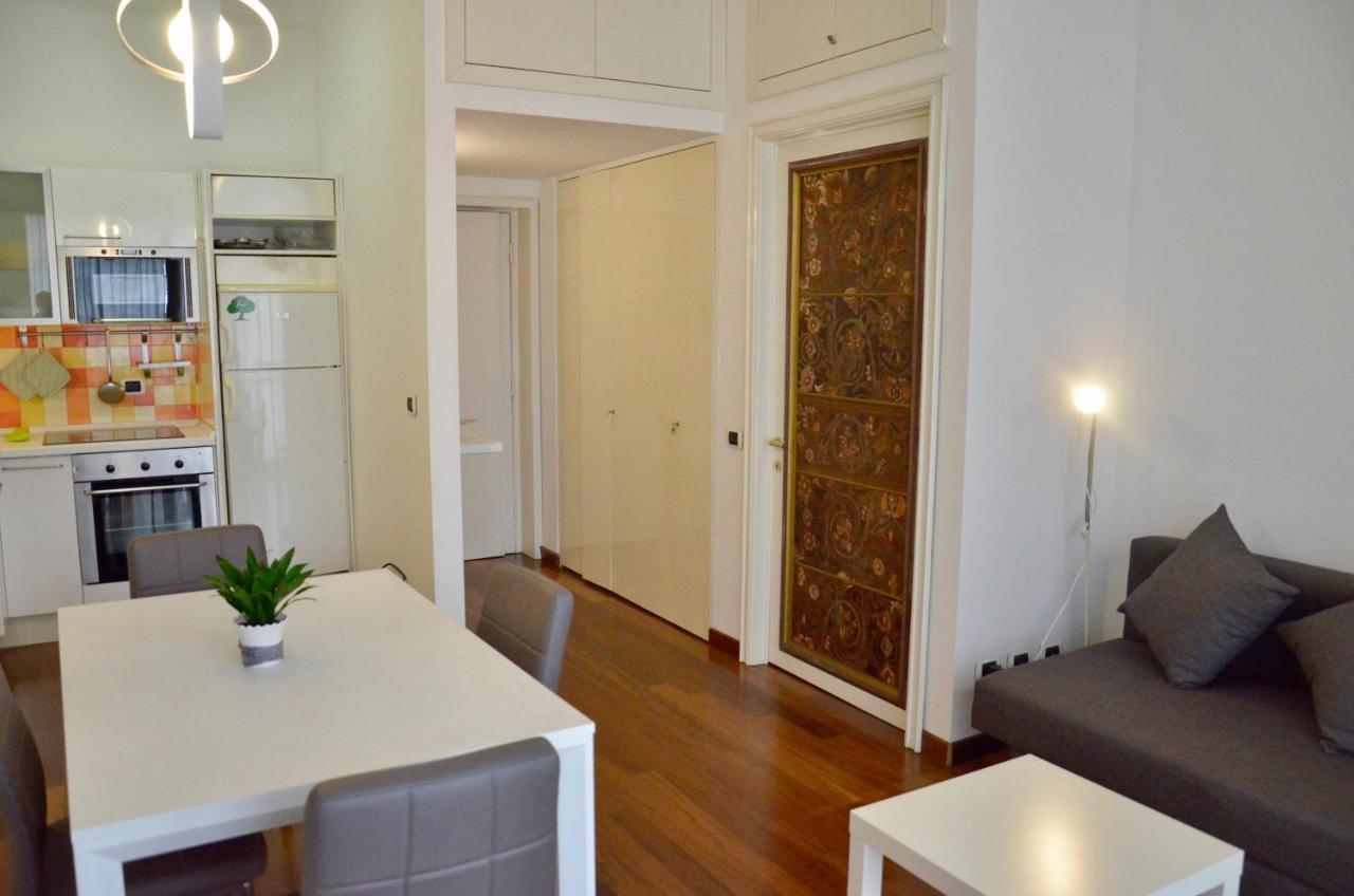 New Renovated Apartment With Balcony Porta Romana Milaan Buitenkant foto