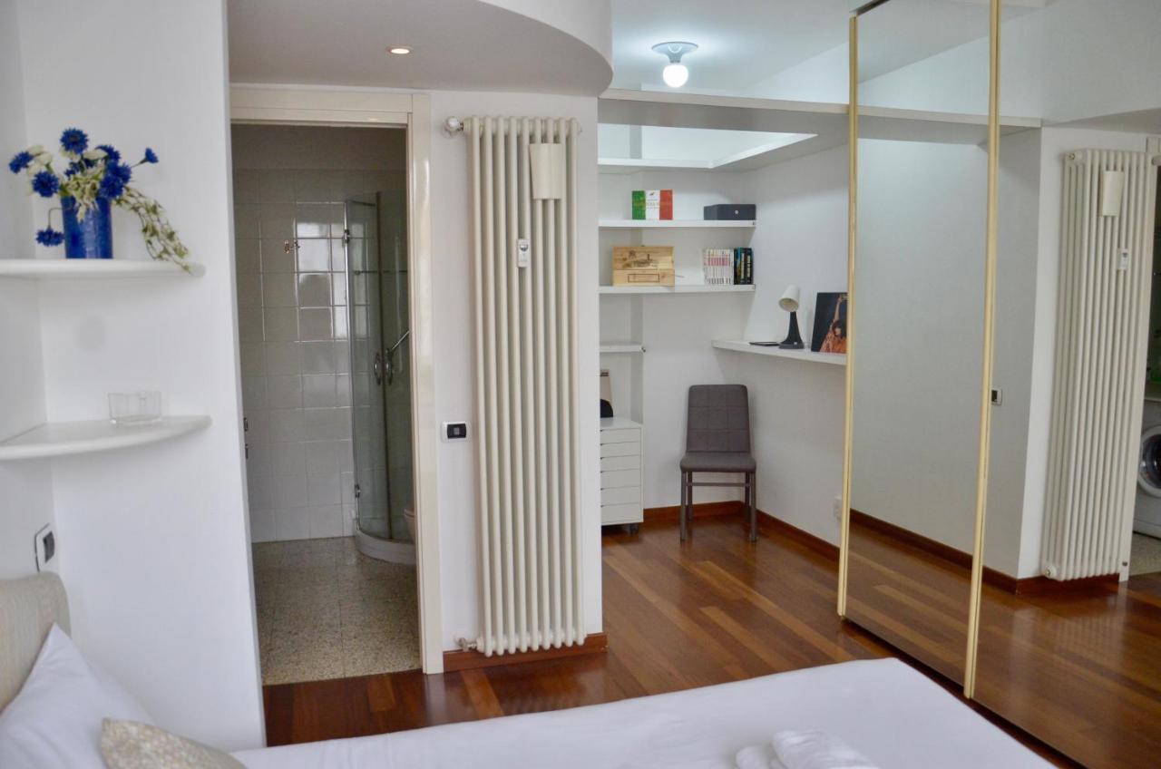 New Renovated Apartment With Balcony Porta Romana Milaan Buitenkant foto