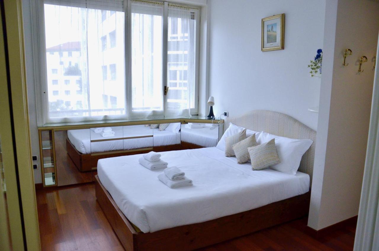 New Renovated Apartment With Balcony Porta Romana Milaan Buitenkant foto
