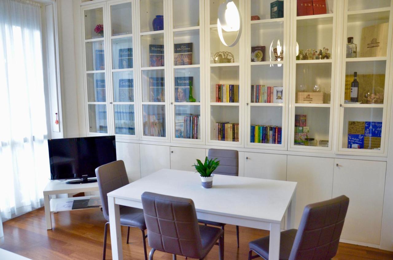 New Renovated Apartment With Balcony Porta Romana Milaan Buitenkant foto